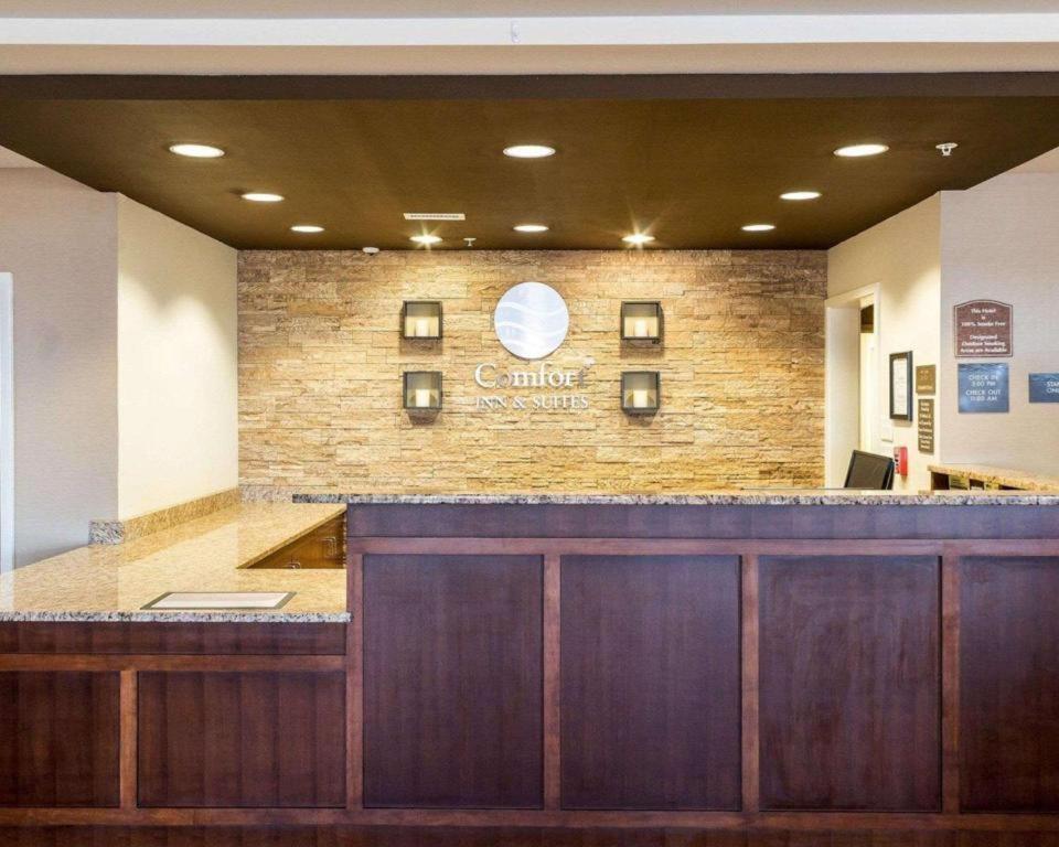 Comfort Inn & Suites Watford City מראה חיצוני תמונה